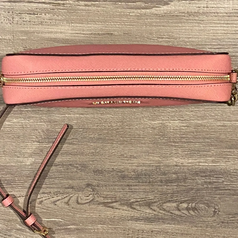 Leather Jet Set East West Crossbody - Picture 3 of 11